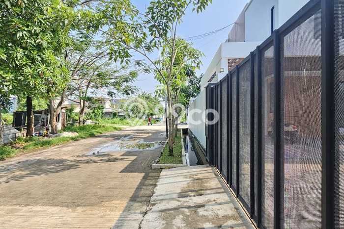 Rumah Luas Asri 3 KT Siap Pakai di Bintaro Tangerang Selatan Rumah Luas Asri 3 KT Siap Pakai di Bintaro Tangerang Selatan