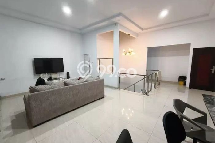 For Sale Rumah Elit Exclusive di Ciputat Timur, Tangerang Selatan For Sale Rumah Elit Exclusive di Ciputat Timur, Tangerang Selatan