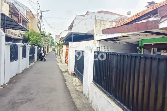 Rumah Modern Cantik 3 Kamar Bisa Langsung Pindah di Tebet Rumah Modern Cantik 3 Kamar Bisa Langsung Pindah di Tebet
