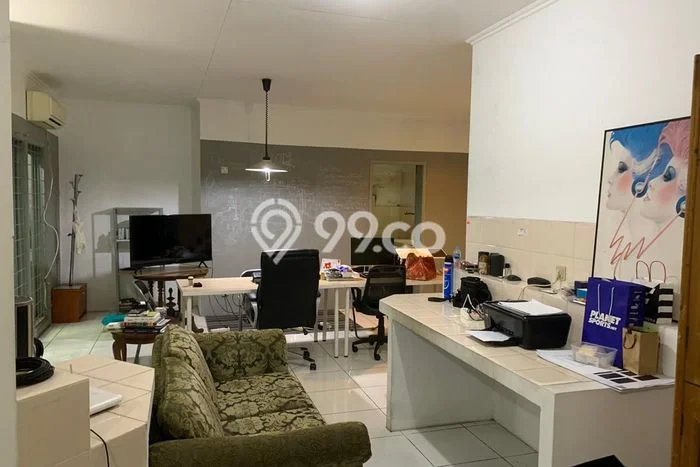 Rumah Elit Modern Tanpa Renovasi di Pondok Indah Jakarta Selatan Rumah Elit Modern Tanpa Renovasi di Pondok Indah Jakarta Selatan