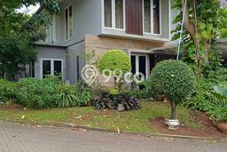 For Sale Rumah Mewah Exclusive di Ciputat, Tangerang Selatan For Sale Rumah Mewah Exclusive di Ciputat, Tangerang Selatan