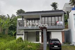For Sale! Premium House LT 319m2 Desain Modern di Resor Dago Pakar For Sale! Premium House LT 319m2 Desain Modern di Resor Dago Pakar