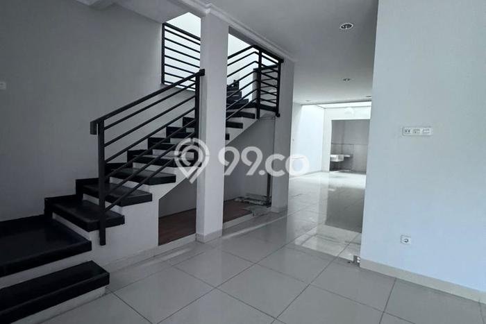Jarang Ada! Rumah Kontrakan 5 Kamar Bagus Siap Huni Setra Duta Jarang Ada! Rumah Kontrakan 5 Kamar Bagus Siap Huni Setra Duta