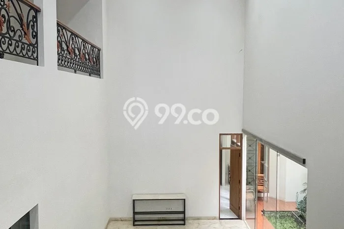 Ready to Use! Premium House LT 312m2 Desain Modern di Singgasana Ready to Use! Premium House LT 312m2 Desain Modern di Singgasana