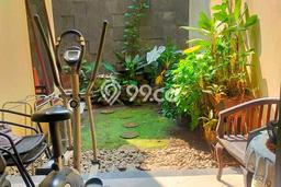 Rumah Luxury Modern Tanpa Renovasi di Kebon Kawung Bandung Rumah Luxury Modern Tanpa Renovasi di Kebon Kawung Bandung