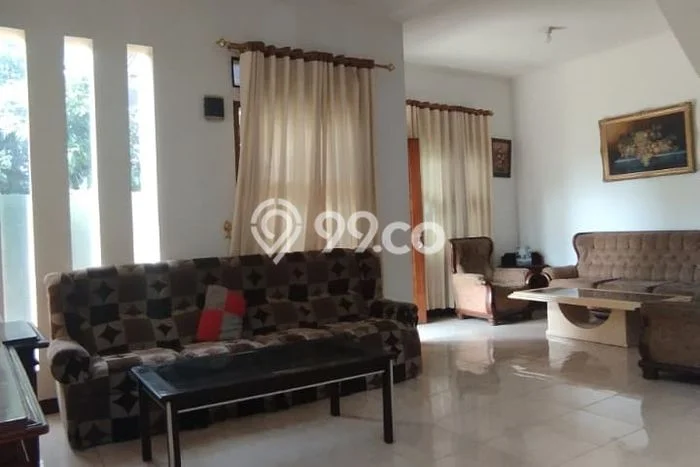 Disewakan! Rumah 3 Kamar Tidur &
3 Kamar Mandi di Sariwangi, Bandung Disewakan! Rumah 3 Kamar Tidur &
3 Kamar Mandi di Sariwangi, Bandung