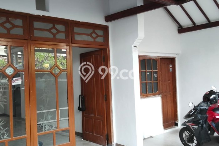 Rumah Kawasan Mulyorejo, LT 153m2m², Bangunan 200m2m² Rumah Kawasan Mulyorejo, LT 153m2m², Bangunan 200m2m²