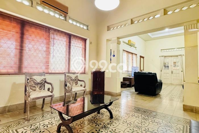 Best Deal Hunian Premium Ideal dan Luas di Menteng, Jakarta Pusat Best Deal Hunian Premium Ideal dan Luas di Menteng, Jakarta Pusat