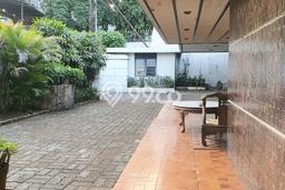 Rumah Elit Modern Tanpa Renovasi di Simprug Garden Jakarta Selatan Rumah Elit Modern Tanpa Renovasi di Simprug Garden Jakarta Selatan