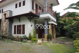 Rumah Elit Modern Tanpa Renovasi di Tanjung Barat Jakarta Selatan Rumah Elit Modern Tanpa Renovasi di Tanjung Barat Jakarta Selatan