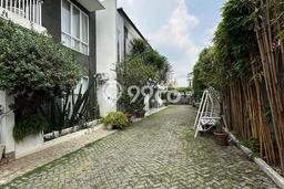 For Sale! Premium House LT 267m2 Desain Modern di Lebak Bulus For Sale! Premium House LT 267m2 Desain Modern di Lebak Bulus