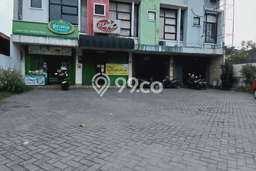 LOKASI SUPER STRATEGIS! Ruko di Jagakarsa, Luas 200m², Ramai Pengunjung LOKASI SUPER STRATEGIS! Ruko di Jagakarsa, Luas 200m², Ramai Pengunjung