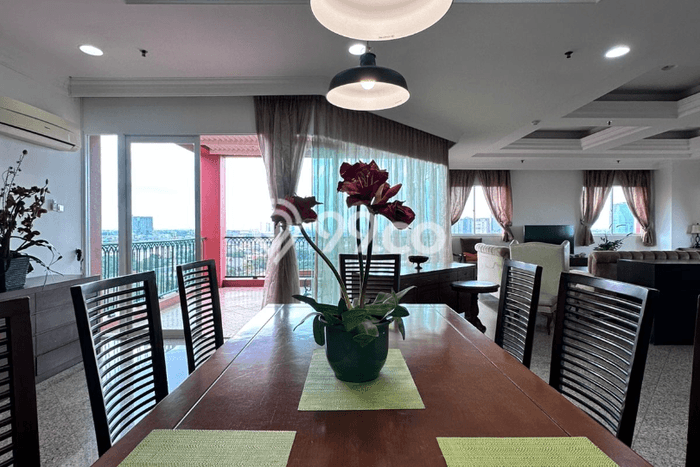 Dijual Apartemen Prestisius di Pondok Indah 4 Kamar & 3 Kamar Mandi Dijual Apartemen Prestisius di Pondok Indah 4 Kamar & 3 Kamar Mandi