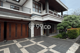 Rumah Mewah LB 700m2 Siap Pakai Desain Elegan di Kemang, Jakarta Selatan Rumah Mewah LB 700m2 Siap Pakai Desain Elegan di Kemang, Jakarta Selatan