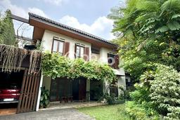 Rumah Mewah Siap Huni LT 410m2 di Cilandak, Jakarta Selatan Rumah Mewah Siap Huni LT 410m2 di Cilandak, Jakarta Selatan