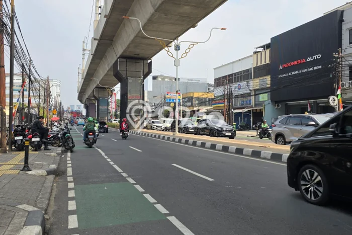 Ruko untuk Disewa di Pusat Jakarta Selatan Luas Bangunan 625m2 Ruko untuk Disewa di Pusat Jakarta Selatan Luas Bangunan 625m2