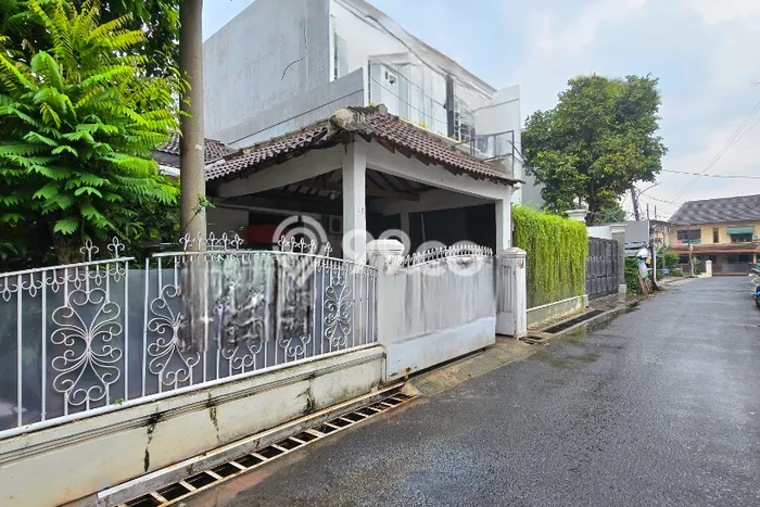 Dijual Rumah Luas Elegan Dengan View Cantik di Fatmawati, Jakarta Selatan Dijual Rumah Luas Elegan Dengan View Cantik di Fatmawati, Jakarta Selatan