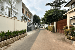 PENAWARAN TERBATAS! Rumah Berkualitas area Kemang, Luas 517m² Bangunan 760m² PENAWARAN TERBATAS! Rumah Berkualitas area Kemang, Luas 517m² Bangunan 760m²