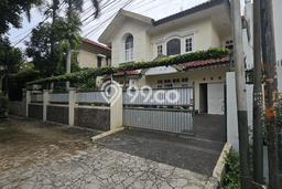 Rumah Eksklusif Dijual LT 366m2 di Kebayoran Baru, Jakarta Selatan Rumah Eksklusif Dijual LT 366m2 di Kebayoran Baru, Jakarta Selatan