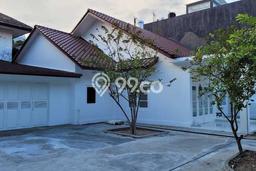 Disewakan Segera Rumah Kondisi Bagus di Area Kebayoran Baru, Jakarta Selatan Disewakan Segera Rumah Kondisi Bagus di Area Kebayoran Baru, Jakarta Selatan