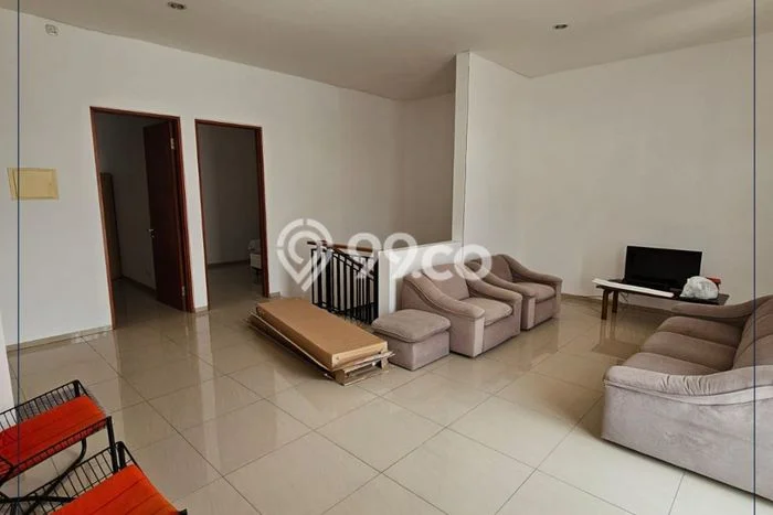 Disewakan! Rumah 3 Kamar Tidur &
3 Kamar Mandi di Setiabudi, Bandung Disewakan! Rumah 3 Kamar Tidur &
3 Kamar Mandi di Setiabudi, Bandung