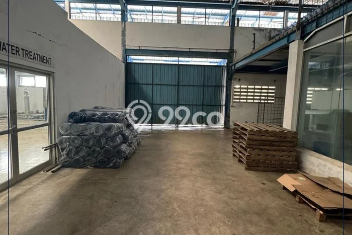 Unit Pabrik Dijual di Cidahu Sukabumi Luas Tanah 42000m2, Luas Bangunan 2600m2 Unit Pabrik Dijual di Cidahu Sukabumi Luas Tanah 42000m2, Luas Bangunan 2600m2