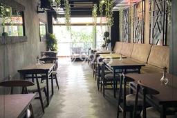INVESTASI POTENSIAL! Hotel di , Luas 3000m2m², Potensi Keramaian Tinggi INVESTASI POTENSIAL! Hotel di , Luas 3000m2m², Potensi Keramaian Tinggi