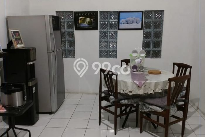 HARGA TERBAIK! Vila di , Luas 250m2m², Lokasi Strategis HARGA TERBAIK! Vila di , Luas 250m2m², Lokasi Strategis