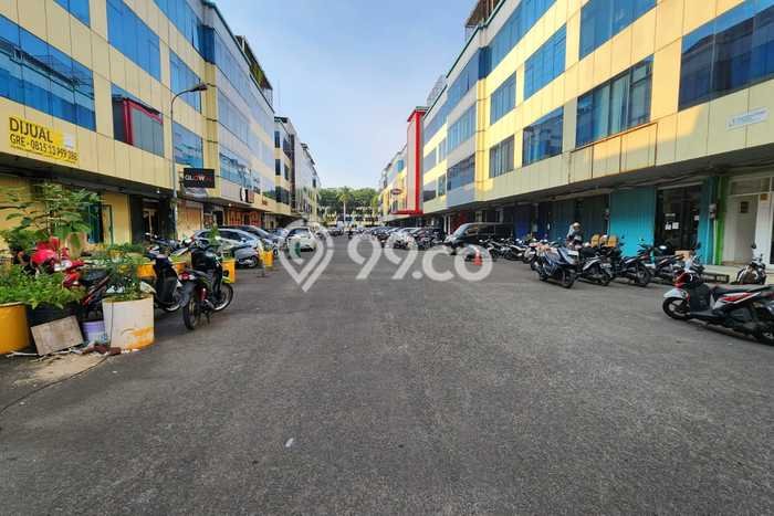 Ruko Dijual Lokasi Emas di Kelapa Gading Luas 208m2 Ruko Dijual Lokasi Emas di Kelapa Gading Luas 208m2