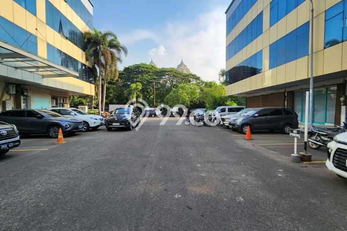 Ruko Dijual Lokasi Emas di Kelapa Gading Luas 208m2 Ruko Dijual Lokasi Emas di Kelapa Gading Luas 208m2