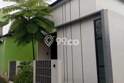 Rumah Modern Cantik 2 KT Bisa Langsung Pindah di Sleman Rumah Modern Cantik 2 KT Bisa Langsung Pindah di Sleman
