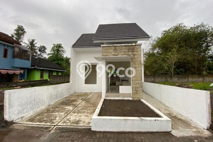 Jual Rumah Murah Meriah Tempel Punya 1 Kamar & LT 108m2 Jual Rumah Murah Meriah Tempel Punya 1 Kamar & LT 108m2