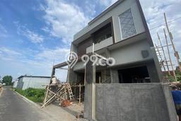 KESEMPATAN EMAS! Rumah di Maguwoharjo, Yogyakarta, Luas 85m2m² LB 85m2m² KESEMPATAN EMAS! Rumah di Maguwoharjo, Yogyakarta, Luas 85m2m² LB 85m2m²