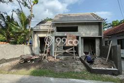 Rumah Sederhana Dijual di Godean 2 Kamar dengan LT 109m2 Rumah Sederhana Dijual di Godean 2 Kamar dengan LT 109m2