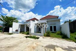 Dijual Cepat Rumah Bagus Siap Huni LB 100m2 di Sleman, Sleman Dijual Cepat Rumah Bagus Siap Huni LB 100m2 di Sleman, Sleman