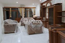 PREMIUM CHOICE! Rumah kawasan Hegarmanah, 3 KT, Lingkungan Asri, Luas 410m² Bangunan 350m² PREMIUM CHOICE! Rumah kawasan Hegarmanah, 3 KT, Lingkungan Asri, Luas 410m² Bangunan 350m²