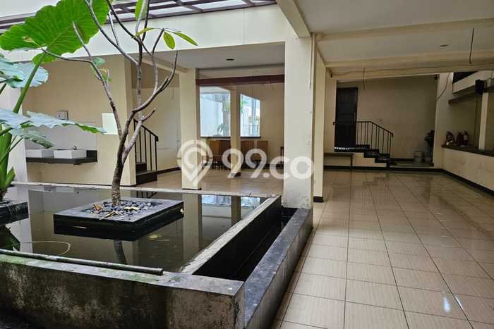 AREA BERKEMBANG! Komersial Disewakan Kawasan Buah Batu, Luas 600m², Siap Operasional AREA BERKEMBANG! Komersial Disewakan Kawasan Buah Batu, Luas 600m², Siap Operasional