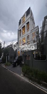 Rumah Elit Modern Tanpa Renovasi di Senopati Jakarta Selatan Rumah Elit Modern Tanpa Renovasi di Senopati Jakarta Selatan