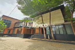 Dijual Rumah Premium dengan Fasilitas Sekitar Lengkap di Kebayoran Lama, Jakarta Selatan Dijual Rumah Premium dengan Fasilitas Sekitar Lengkap di Kebayoran Lama, Jakarta Selatan