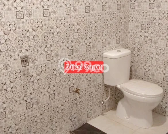 For Sale Rumah 4 Kamar Lokasi Ideal Nyaman dan Strategis di Kejaksan For Sale Rumah 4 Kamar Lokasi Ideal Nyaman dan Strategis di Kejaksan