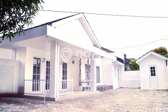 For Sale! Luxury House LT 500m2 Desain Elegan di Cirebon Kota For Sale! Luxury House LT 500m2 Desain Elegan di Cirebon Kota