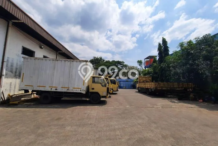 Gudang bagus disewakan di Semarang Barat Semarang dengan LB 2000m2 harga sewa terbaik Gudang bagus disewakan di Semarang Barat Semarang dengan LB 2000m2 harga sewa terbaik