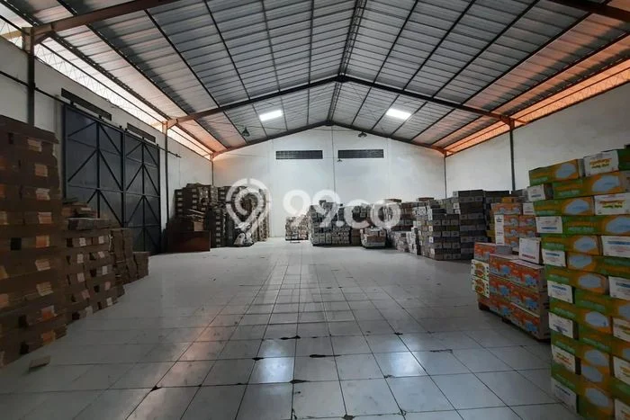 Gudang bagus disewakan di Semarang Barat Semarang dengan LB 2000m2 harga sewa terbaik Gudang bagus disewakan di Semarang Barat Semarang dengan LB 2000m2 harga sewa terbaik