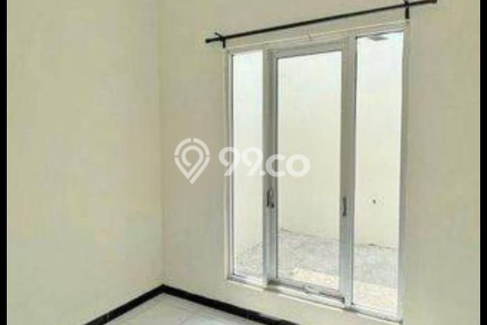 Rumah Luas Asri 2 KT Siap Pakai di Sambiroto Semarang Rumah Luas Asri 2 KT Siap Pakai di Sambiroto Semarang