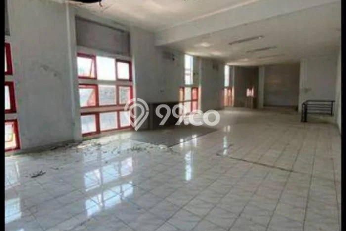 Ruko Disewakan di Area Ramai Banyumanik, Semarang Ruko Disewakan di Area Ramai Banyumanik, Semarang