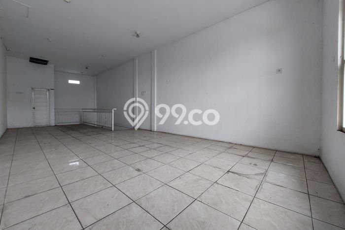 Disewakan Ruko Kawasan Semarang Barat, Luas 90m2m², Kawasan Berkembang Disewakan Ruko Kawasan Semarang Barat, Luas 90m2m², Kawasan Berkembang