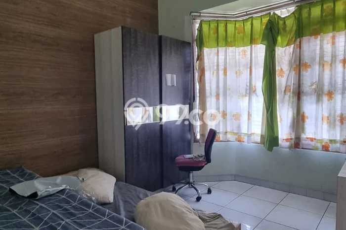 Lokasi terbaik! Rumah siap pakai dikontrakkan di Semarang Tengah LB 300m2 Lokasi terbaik! Rumah siap pakai dikontrakkan di Semarang Tengah LB 300m2