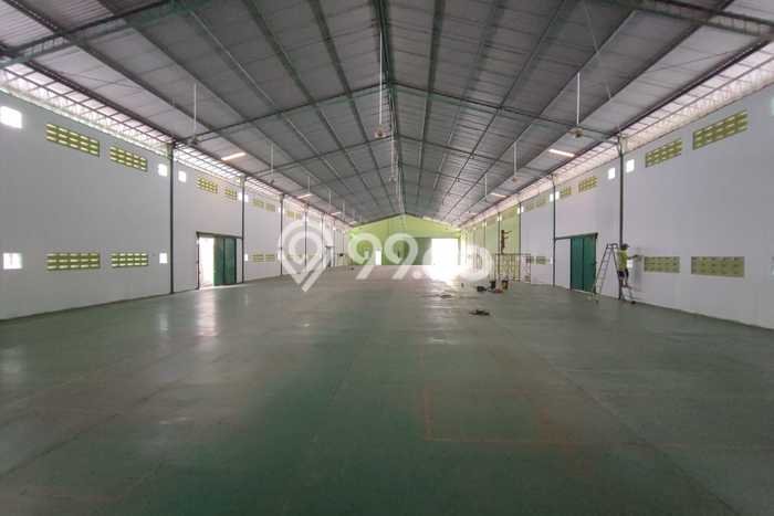 Unit Gudang Paling Strategis di Semarang Barat Semarang dengan LB 960m2 Unit Gudang Paling Strategis di Semarang Barat Semarang dengan LB 960m2