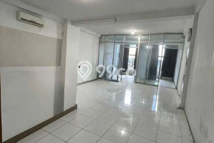 Unit Ruko Disewa Lokasi Banyumanik, Semarang Spesifikasi Luas Bangunan 225m2 Unit Ruko Disewa Lokasi Banyumanik, Semarang Spesifikasi Luas Bangunan 225m2
