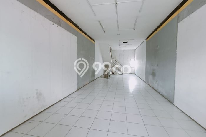 Ruko Dijual di Semarang LT 120m2 & LB 240m2 Lokasi Terbaik! Ruko Dijual di Semarang LT 120m2 & LB 240m2 Lokasi Terbaik!